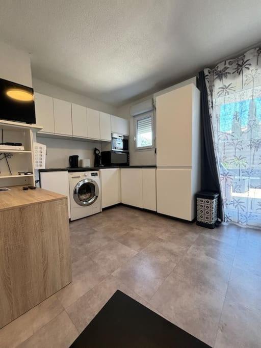 Appartement Terrasse Et Piscine Montpellier Ngoại thất bức ảnh